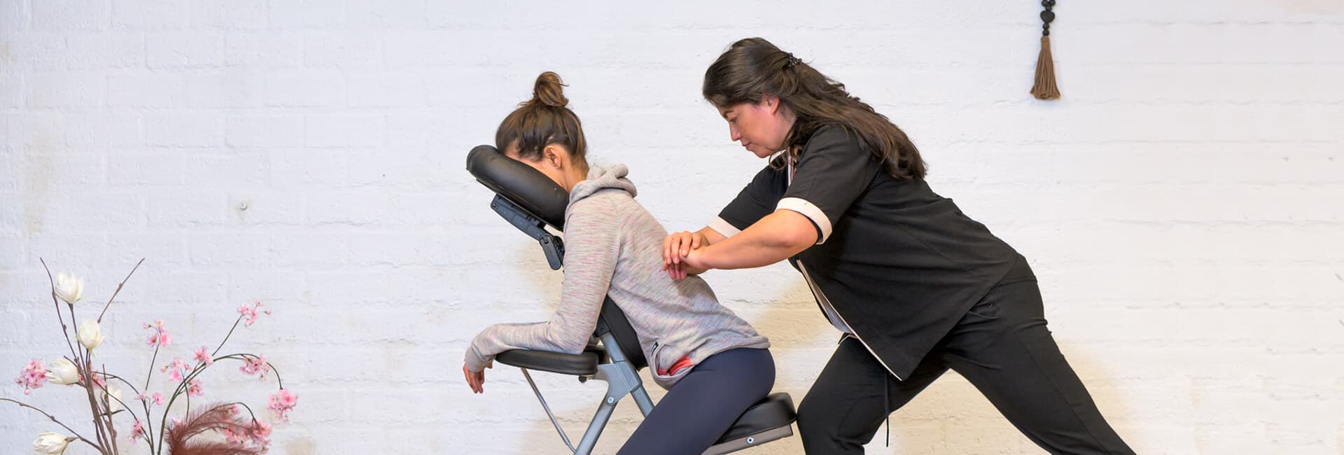 Chinese stoelmassage - in uitvoering